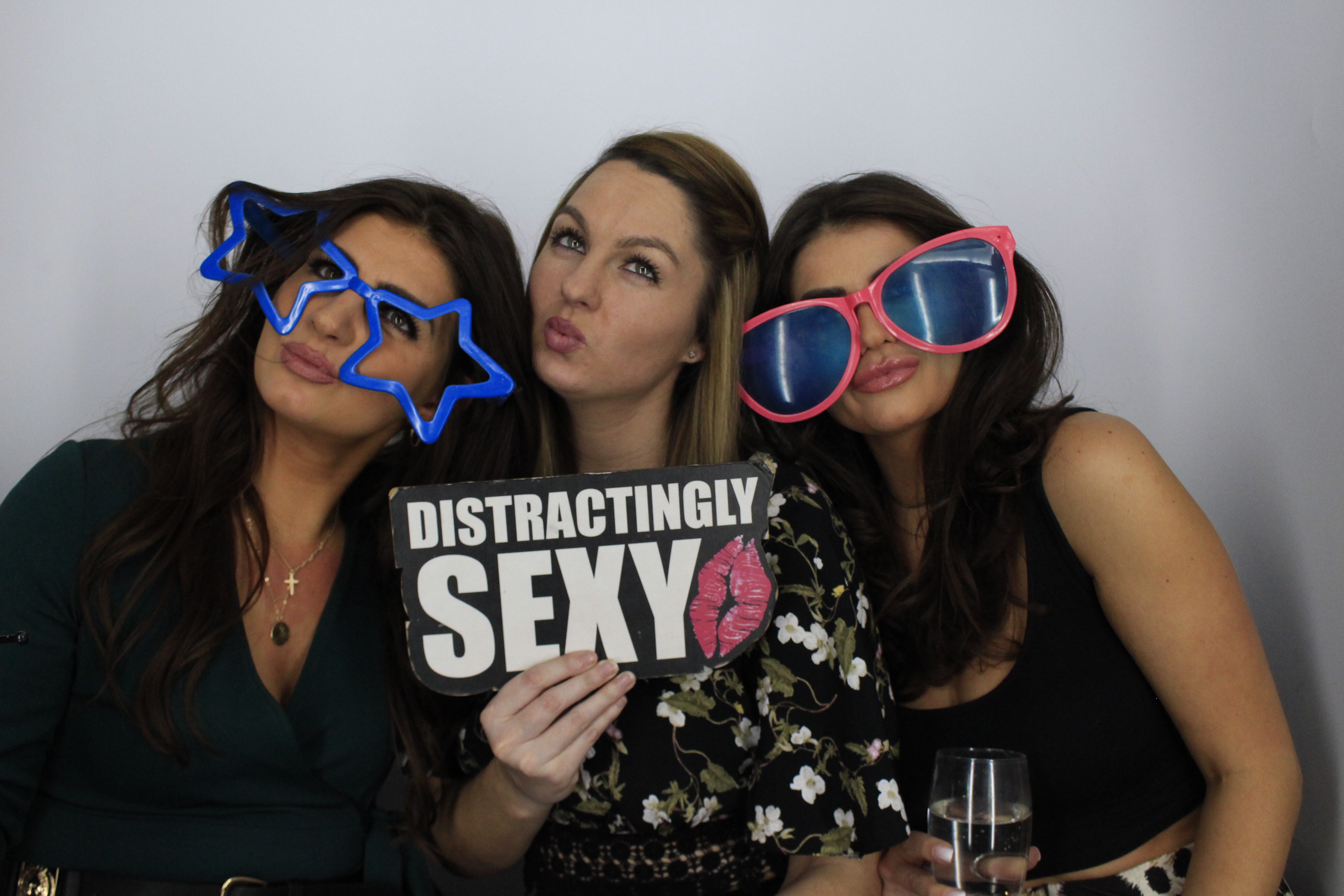 Darren and sarah’s 40th birthday celebration | View more photos from the event at gallery.myphotoboothexperience.co.uk/u/MyPhotoBoothExperienceLtd/Darren-and-sarah’s-40th-birthday-celebration